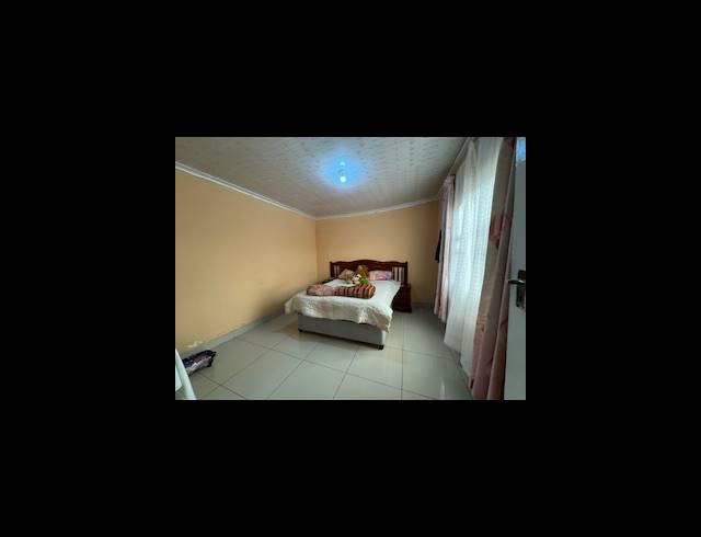 5 BEDROOM HOUSE FOR SALE IN MPOPHOMENI